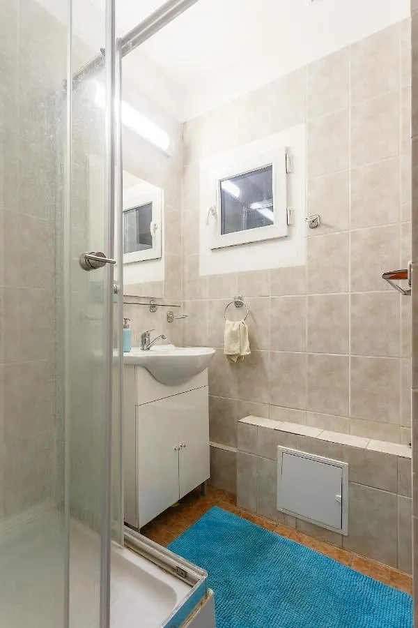 Old City New Apartment Boekarest